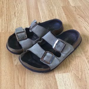 Betula Birkenstock size 9 tan